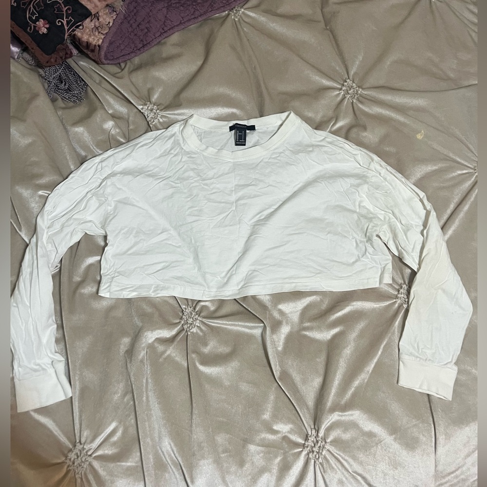 White crop long sleeve top
